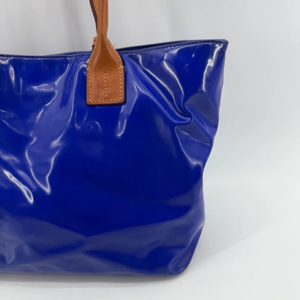 Dooney & Bourke Tote Bag Womens Medium Blue Patent Leather Tan Trim Shoulder Bag
